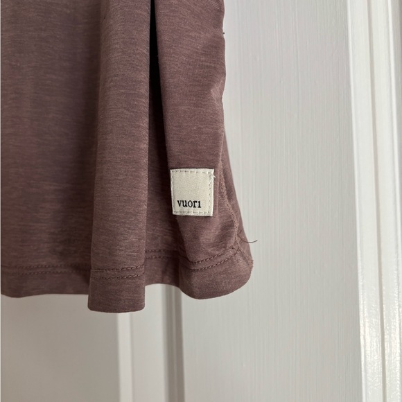 Vuori - Razorback Tank - Picture 3 of 6